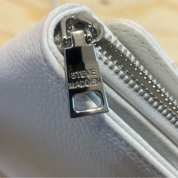 STEVE MADDEN WHITE BLAURIE CROSS BODY PURSE - Picture 10 of 12